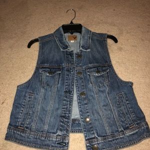 Short sleeve jean jacket